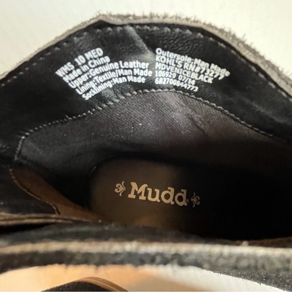Mudd hidden wedge fringe black suede ankle boot / bootie with easy zipper - Picture 3 of 10